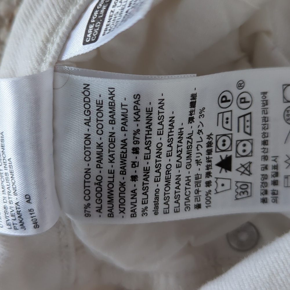 Levi Strauss white 711 Skinny Jeans.  Size 30 - Picture 5 of 7